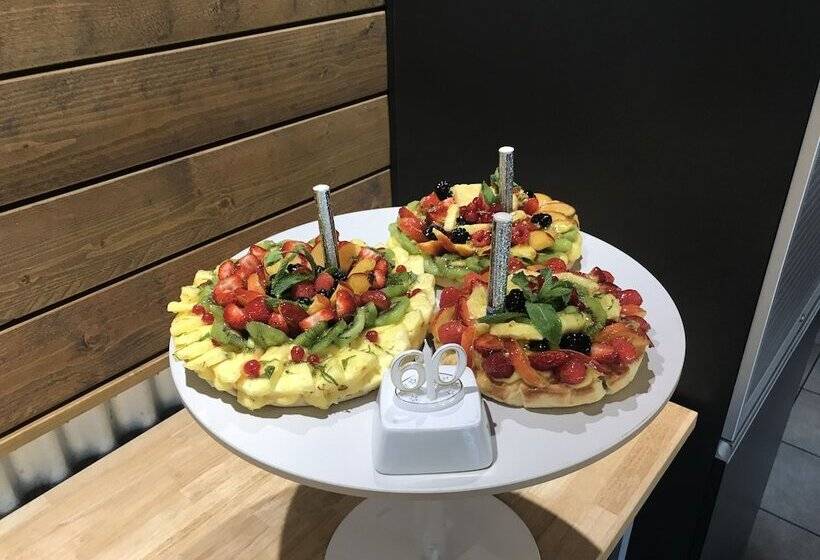 فندق Logis Cris Hôtel, Lyon Est