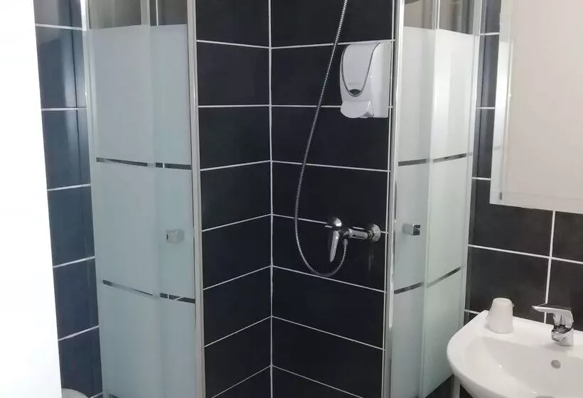 酒店 Kyriad Direct Dreux