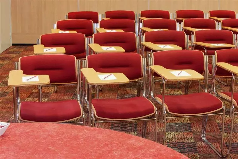 Отель Mercure Tours Sud