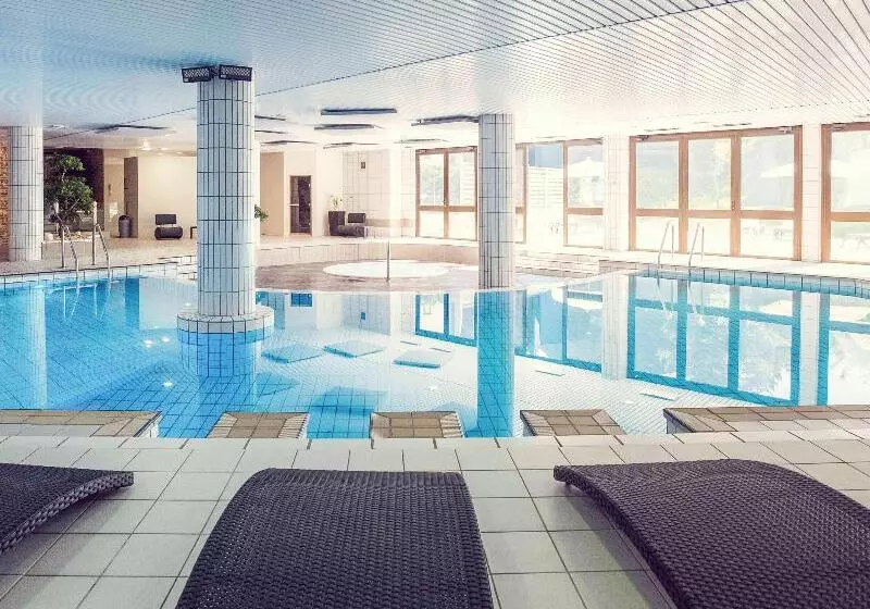 Отель Mercure Tours Sud