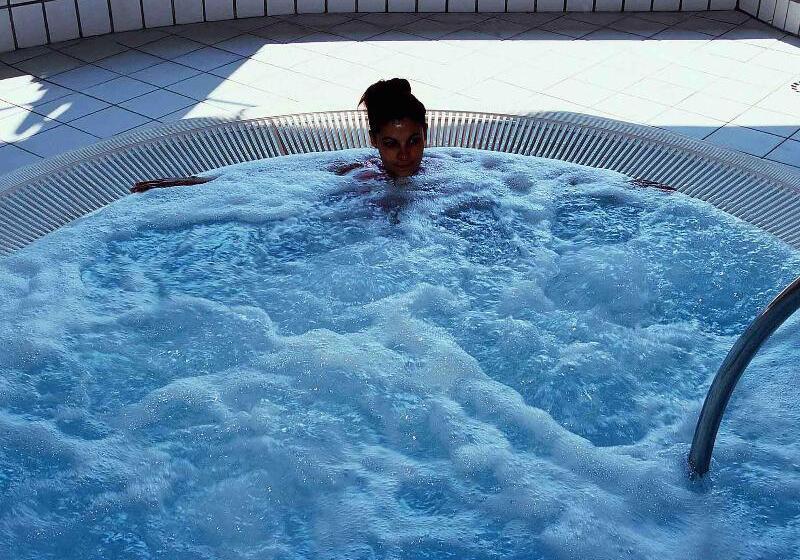 호텔 Mercure Tours Sud