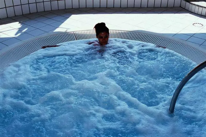 Отель Mercure Tours Sud