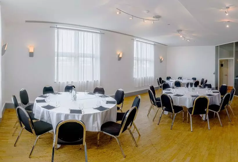 Van Der Valk Hotel Paris Cdg Airport