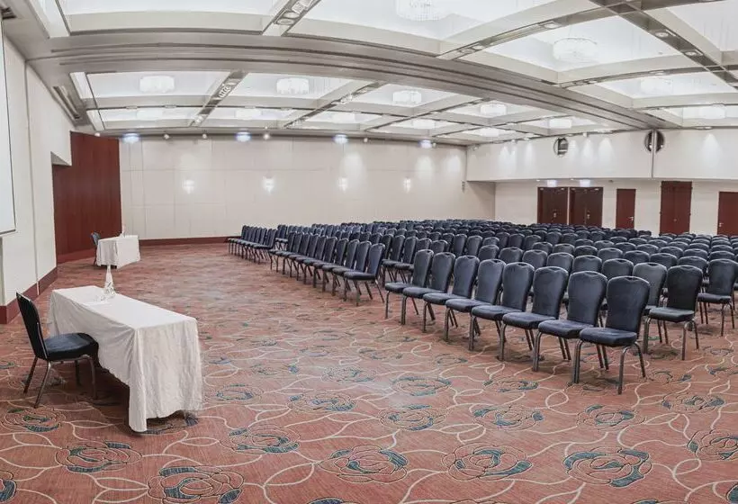 Van Der Valk Hotel Paris Cdg Airport