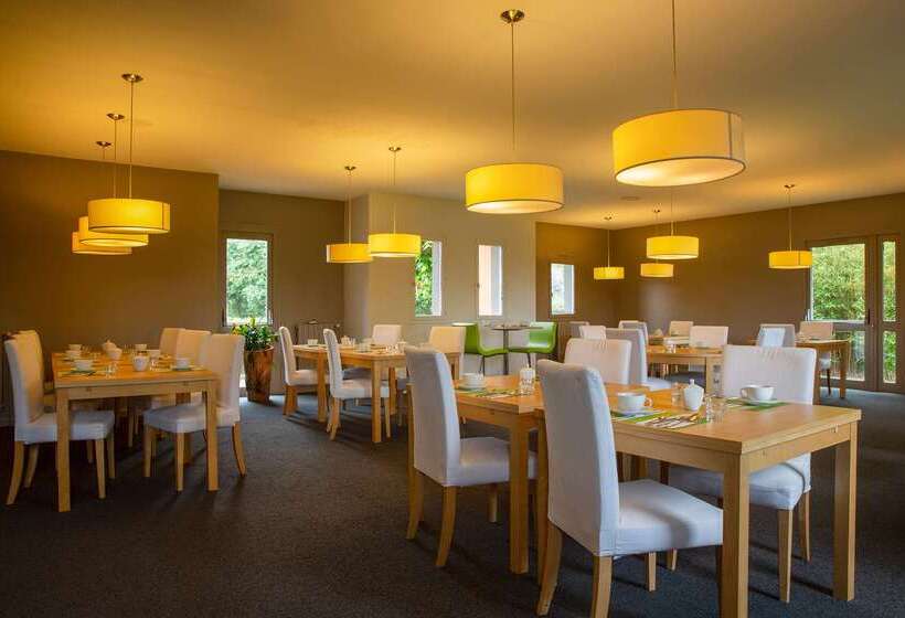 Отель The Originals Boutique, Hôtel Marytel, Montbrison