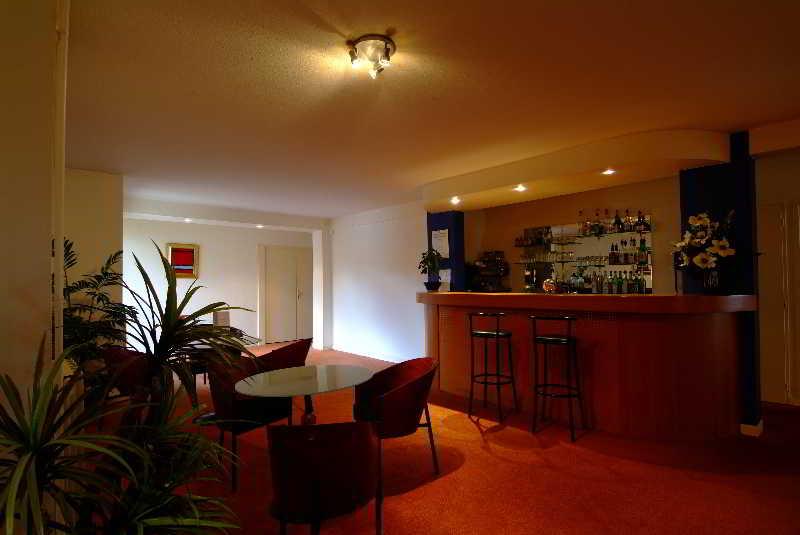 Отель The Originals Boutique, Hôtel Marytel, Montbrison