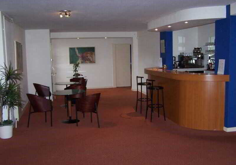 Отель The Originals Boutique, Hôtel Marytel, Montbrison