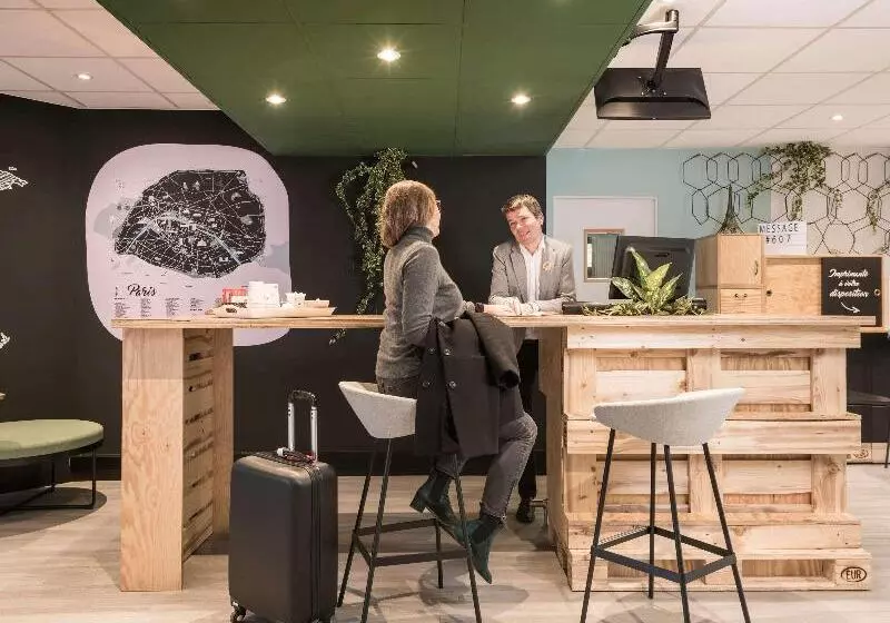 Aparthotel Adagio Paris Montmartre