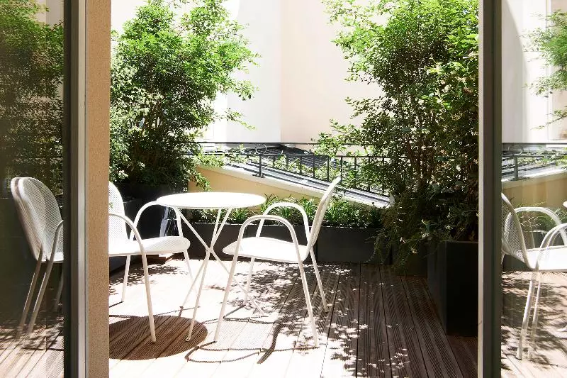 Hotel Perpetual Elysée Montaigne