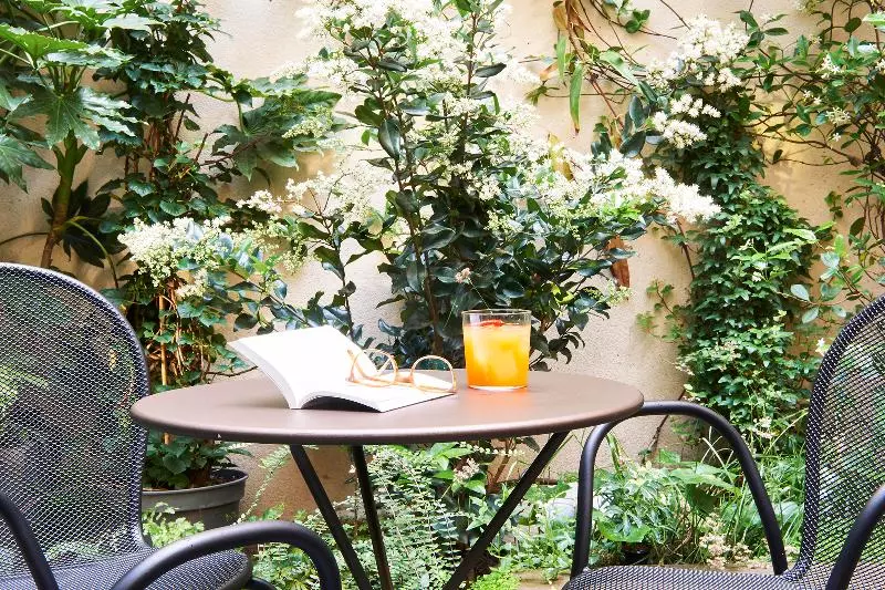 Hotel Perpetual Elysée Montaigne