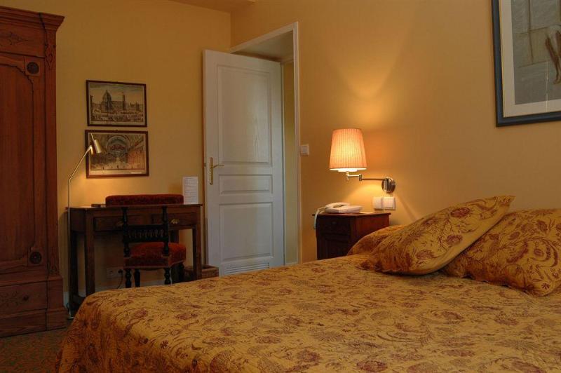 هتل Le Saint Christophe