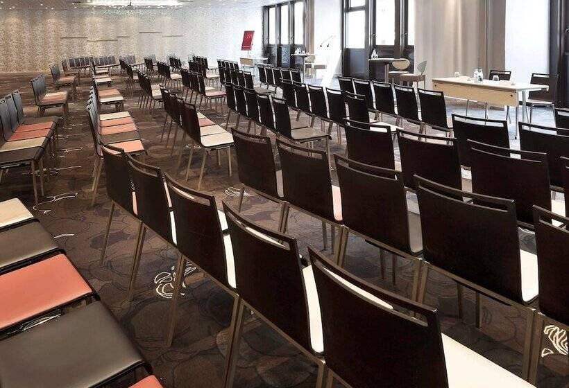 هتل Mercure Marseille Centre Vieux Port