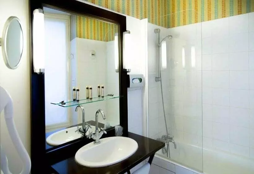 ホテル Quartier Latin