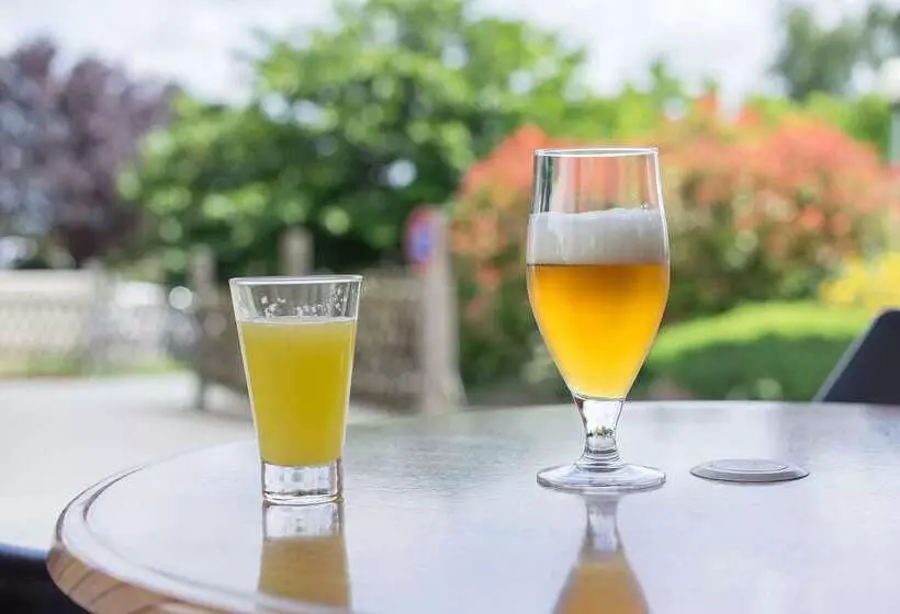 Отель The Originals City, Hôtel Solana, Niort Est Mendesfrance