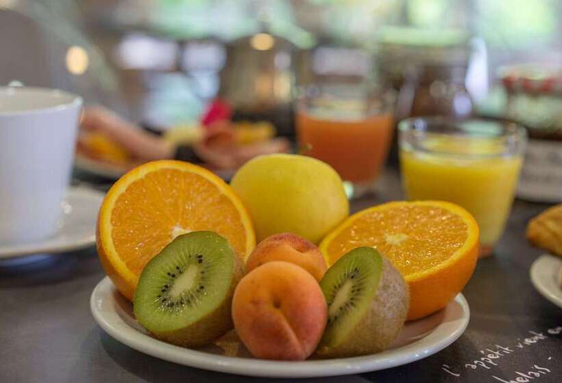 ホテル The Originals City, Hôtel Solana, Niort Est Mendesfrance