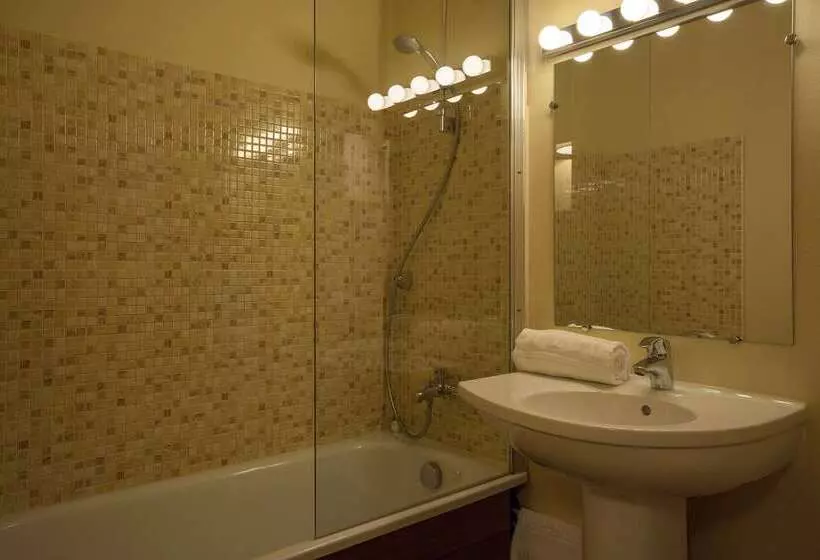 Отель The Originals City, Hôtel Solana, Niort Est Mendesfrance