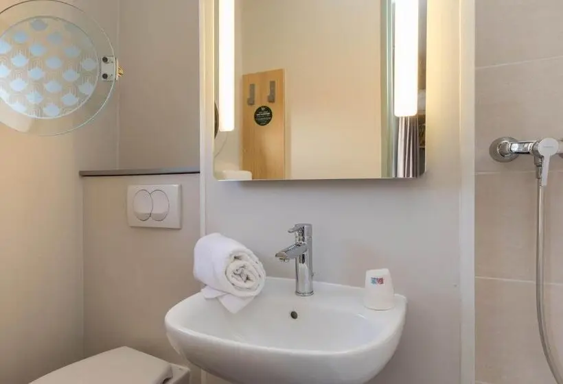 B&b Hotel Rouen Centre