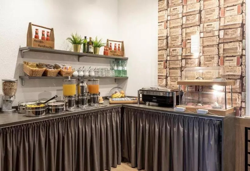 Theambassador Hotel I Essen City