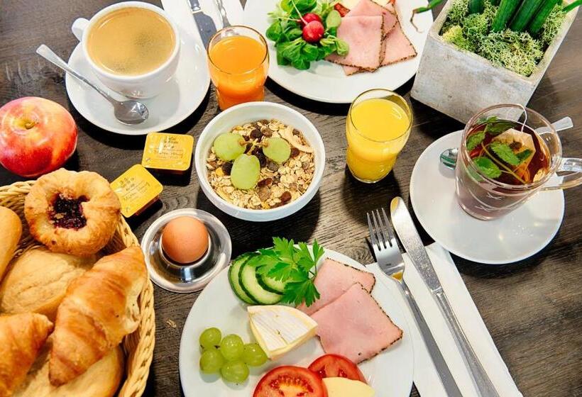 Theambassador Hotel I Essen City