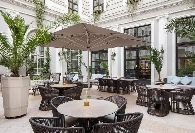 هتل Tbilisi Marriott