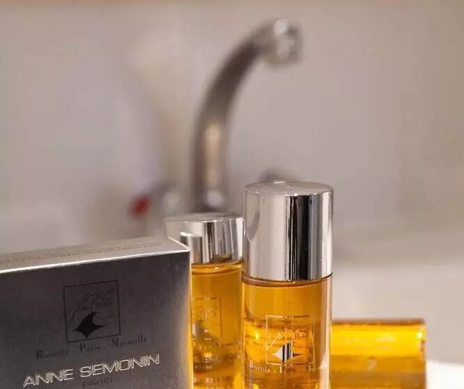 Отель Tonic Hôtel Du Louvre