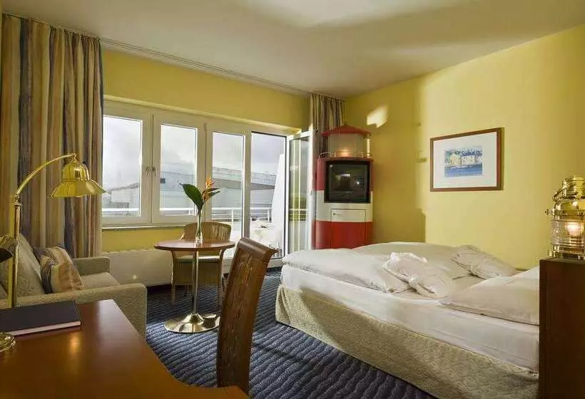 Отель Wyndham Stralsund Hansedom