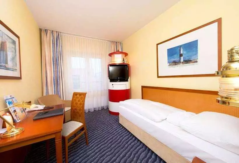 Отель Wyndham Stralsund Hansedom