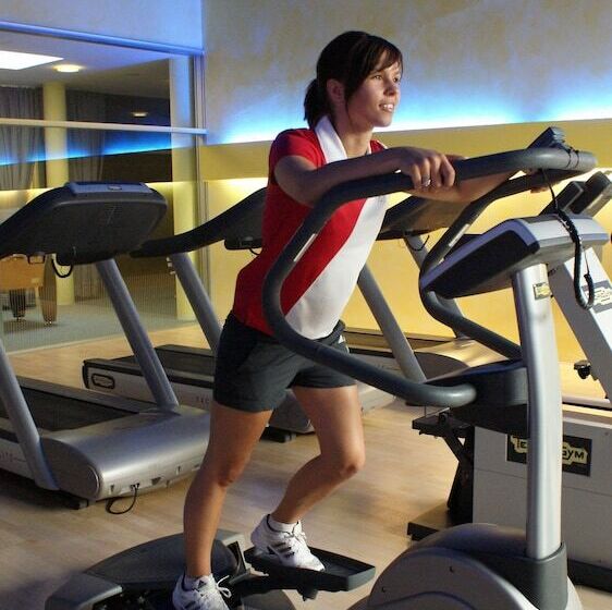 Hotel Wyndham Stralsund Hansedom