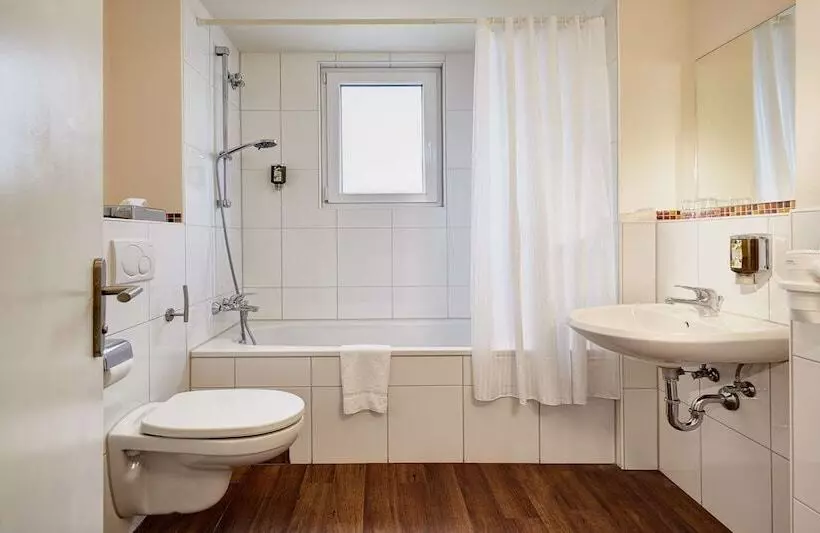 فندق Imperial Düsseldorf   Sure Collection By Best Western