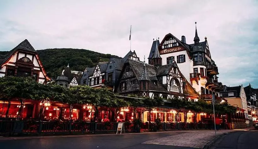 בית מלון כפרי Krone Assmannshausen