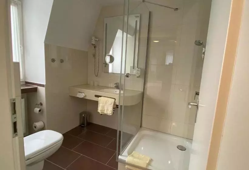 فندق Schmidt Mönnikes