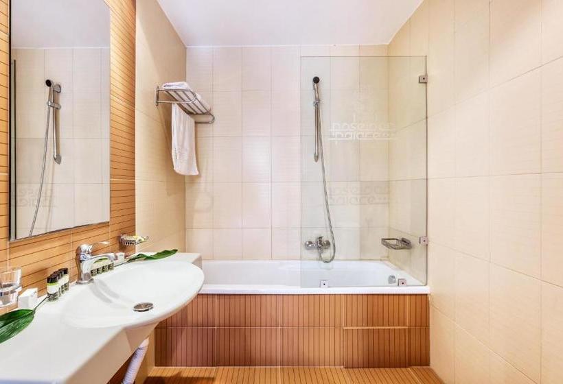 Hotel Poseidon Palace