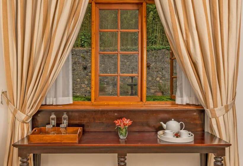 Bed and Breakfast Jetwing Warwick Gardens