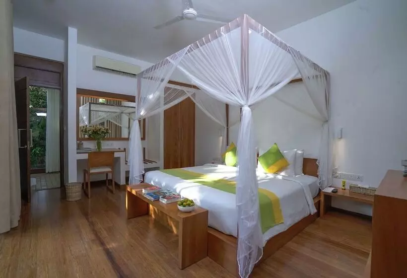 Hotelli Calamansi Cove Villas
