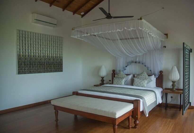 Отель Calamansi Cove Villas