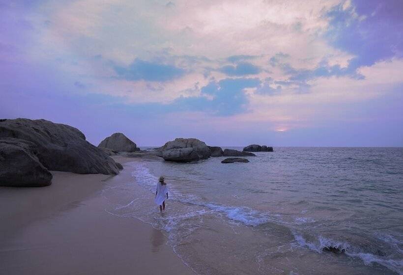 Отель Calamansi Cove Villas