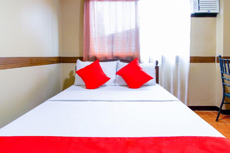 בית מלון כפרי Rochelle Apartelle By Oyo Rooms