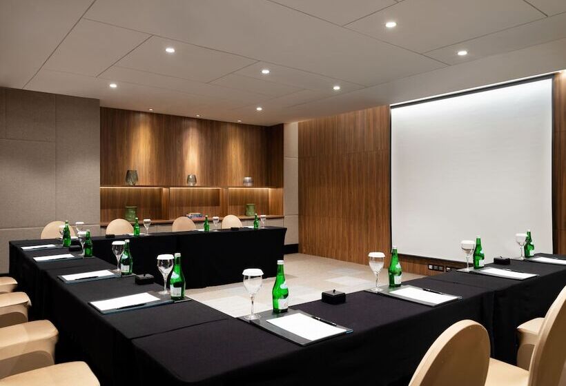 Hotel Ayana Midplaza Jakarta