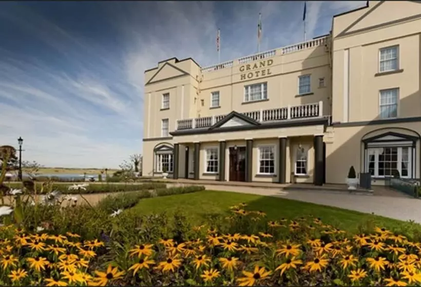Отель Grand