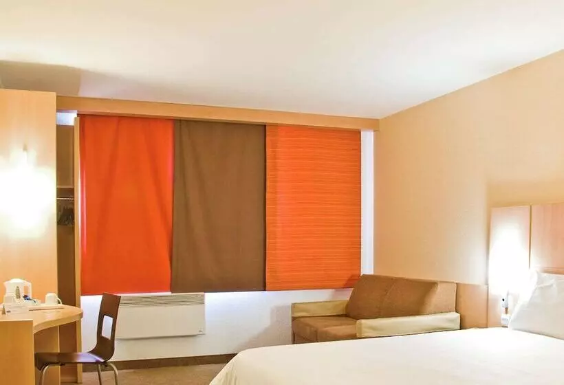 Отель Ibis Dublin