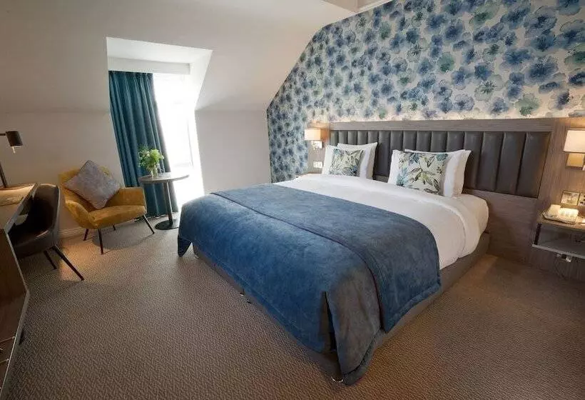 Отель Kilkenny Ormonde