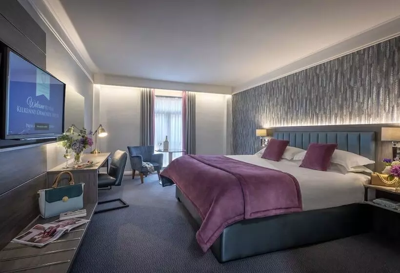Отель Kilkenny Ormonde
