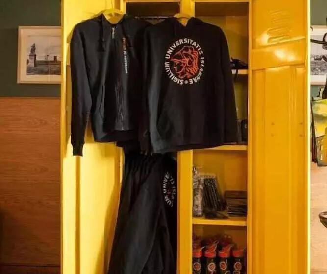 هتل Student Hostel