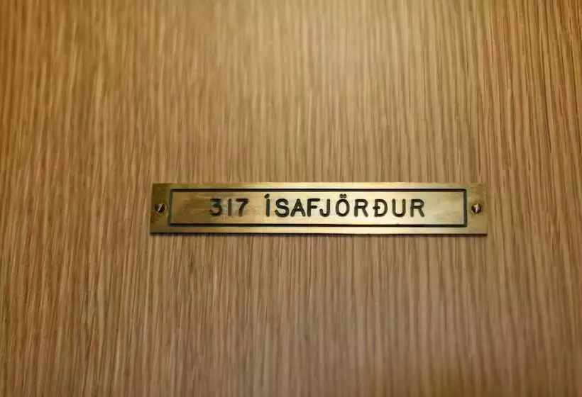 هتل Student Hostel