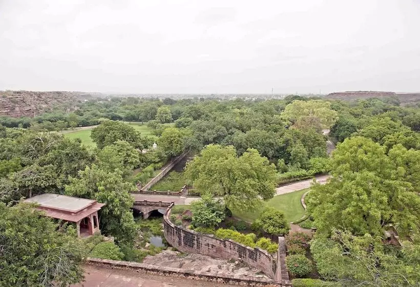 酒店 Welcomheritage Bal Samand Lake Palace