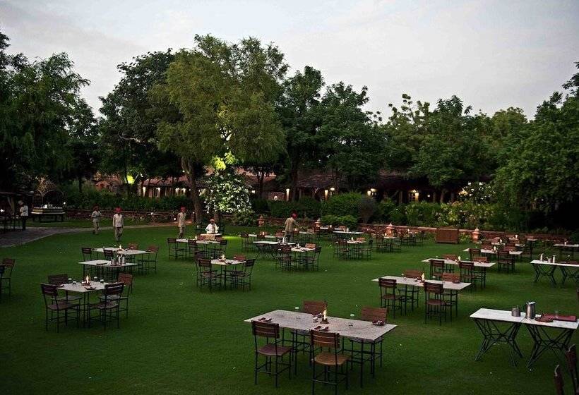 Hotel Welcomheritage Bal Samand Lake Palace