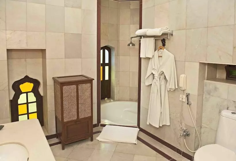 酒店 Welcomheritage Bal Samand Lake Palace