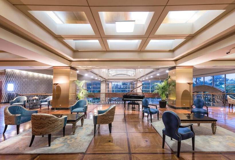 בית מלון כפרי Wyndham Casablanca Jakarta