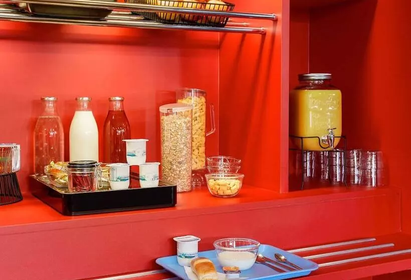 ホテル F1 Orange Centre Echangeur A7 A9