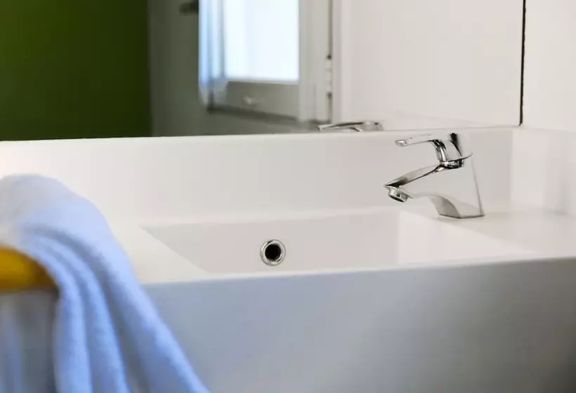 ホテル F1 Orange Centre Echangeur A7 A9